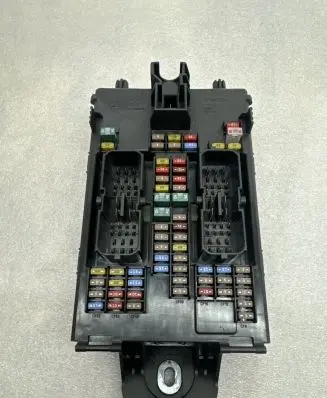 Volvo XC90 Fuse module 32209198