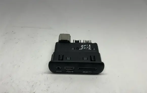 Dodge Challenger USB control unit 68206384AC
