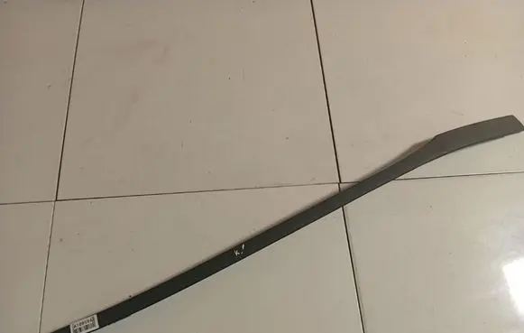 Opel Zafira A Windshield trim 76556MA