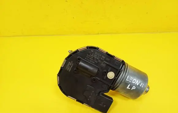 Seat Leon (1P) Wiper motor 1P0955119A 0390241949