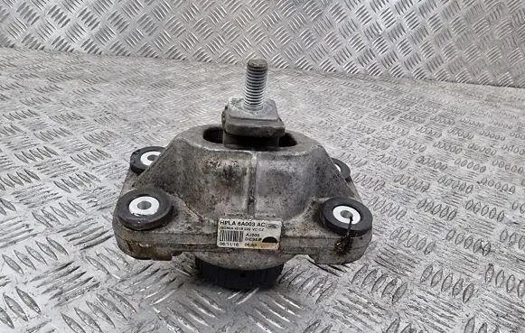 Land Rover Discovery 5 Engine mount bracket HPLA6A003AC