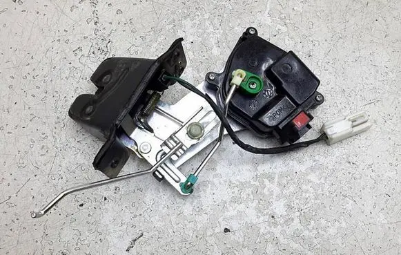 SsangYong Actyon Tailgate/trunk/boot lock/catch/latch
