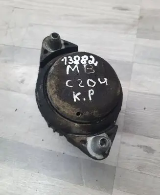 Mercedes-Benz C W204 Engine mount bracket