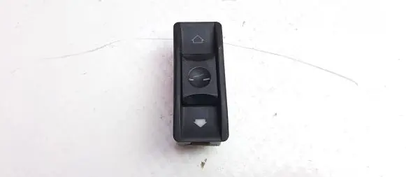 BMW 7 E32 Sunroof switch 1378862 M7422