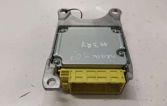 Subaru Legacy Airbag control unit/module 98221AJ130 1503004670