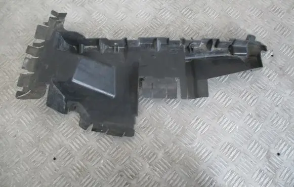 Peugeot 3008 I Other engine bay part 9670057980