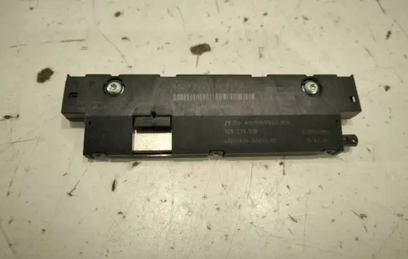 BMW 5 F10 F11 Antenna control unit 920233018