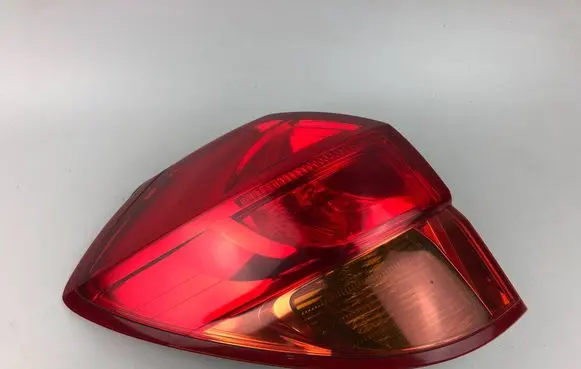 Subaru Legacy Rear/tail lights 22020792 220-20792