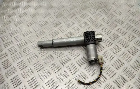 BMW X6 E71 Seat adjustment motor 9168758 0390204008