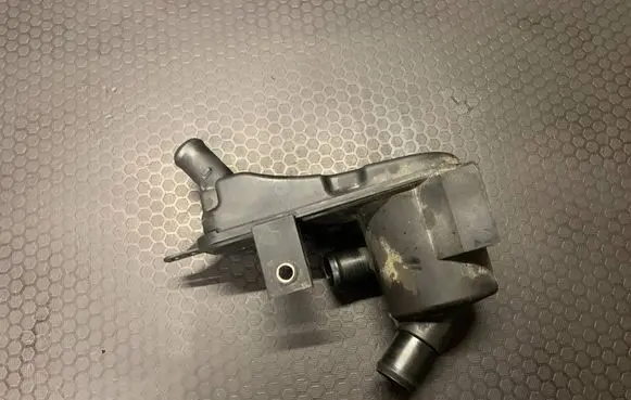 Ford Focus C-MAX Breather/breather pipe/hose 6G9Q6A785AA