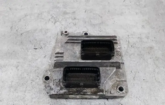 Opel Meriva A Engine control unit/module ECU 12249823