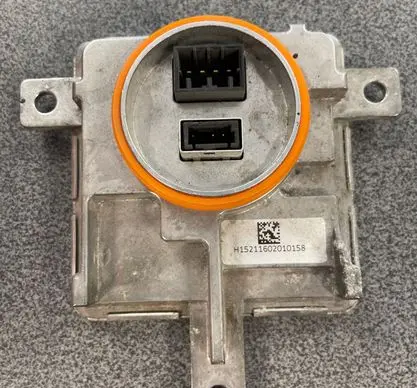 Land Rover Evoque I Headlight ballast module Xenon 0019752801 1036060061 0313B1000510