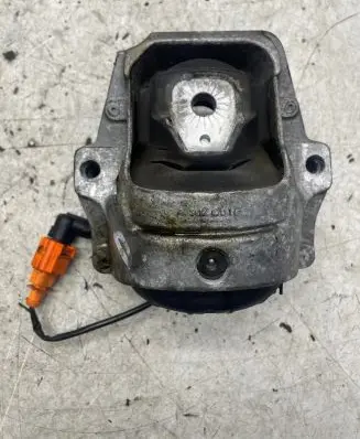 Audi Q5 SQ5 Engine mount bracket 782516141206