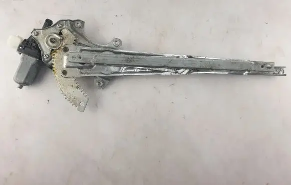Nissan X-Trail T32 Rear window lifting mechanism without motor 26210046501R 827301BA0A
