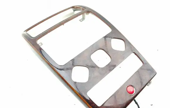 Radio/GPS head unit trim