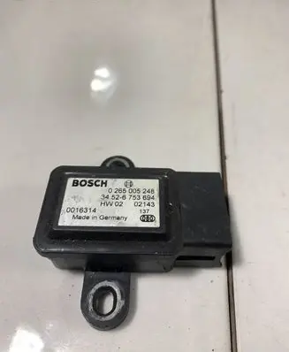 BMW 5 E39 ESP acceleration yaw rate sensor 0265005248