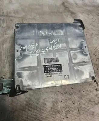 Toyota Avensis T250 Engine control unit/module 8966105C70 MB1758008681 1758008681