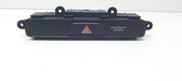 KIA Sportage Hazard light switch