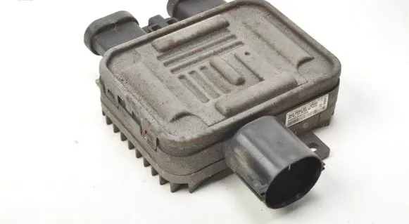 Volvo XC60 Coolant fan relay 940009400