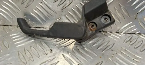 Engine bonnet (hood) release handle