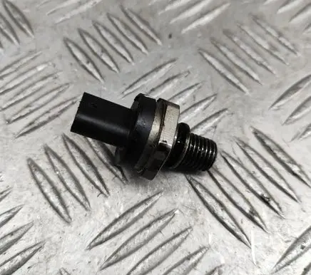 BMW 3 F30 F35 F31 Oil pressure sensor 8614494