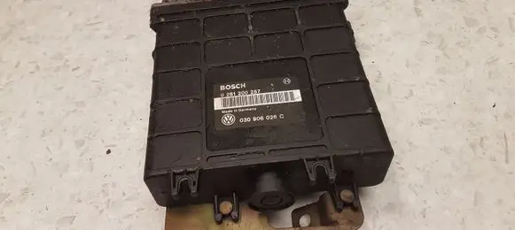 Volkswagen Golf III Engine control unit/module 0261200257 030906026C