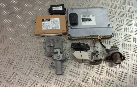 Lexus LS 460 - 600H Engine ECU kit and lock set 89661-50C80