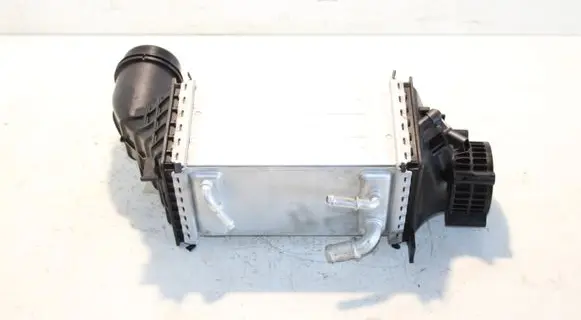 Volkswagen Touran III Intercooler radiator 04E145785E