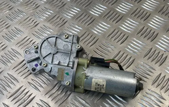 Volkswagen PASSAT B5.5 Seat adjustment motor 3B0959762AG