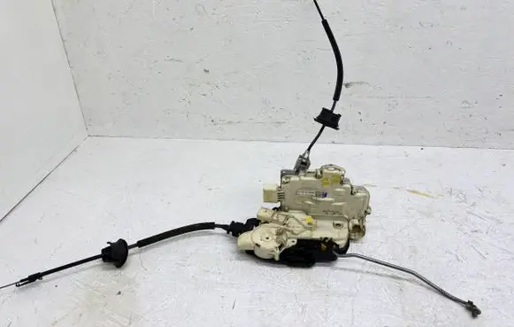 Audi A8 S8 D3 4E Front door lock 4E1837015AA