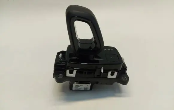Volvo XC40 Gear lever shifter trim leather/knob 32335827