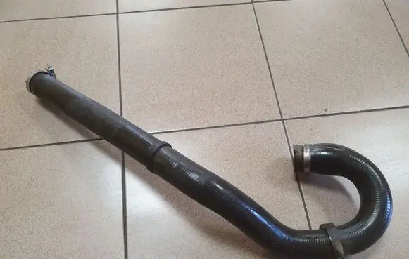 Iveco Daily 4th gen Engine coolant pipe/hose 504104449