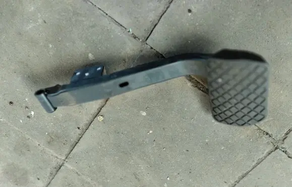 Volkswagen Transporter - Caravelle T6 Brake pedal 7E1723143A