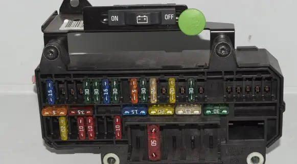 BMW 7 E65 E66 Fuse box set 6900583