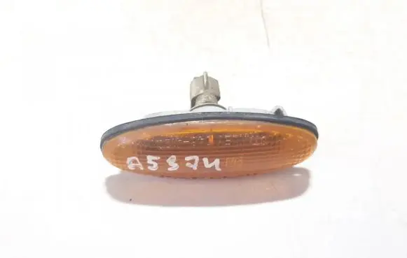 Mazda 323 F Front fender indicator light 0464120