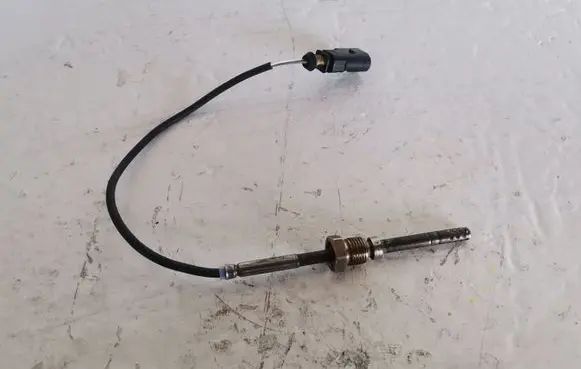 Audi A4 S4 B8 8K Exhaust gas temperature sensor 03L906088D