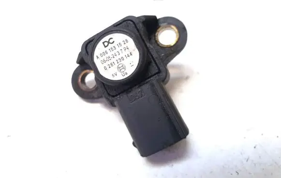 Mercedes-Benz E C207 W207 Sensor A0061531528