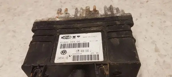 Volkswagen Polo III 6N 6N2 6NF Engine control unit/module 032906030 032906030J