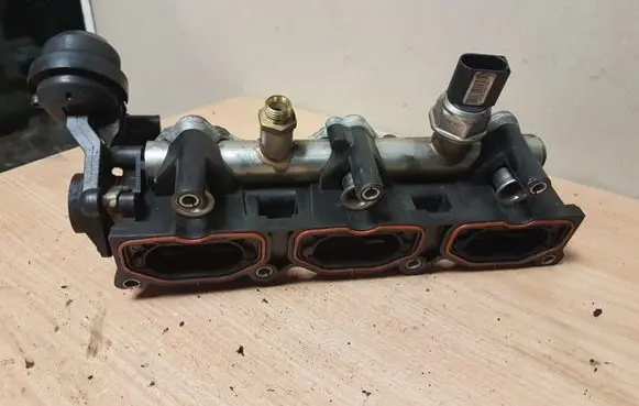 Audi A6 S6 C6 4F Intake manifold 06E133109K