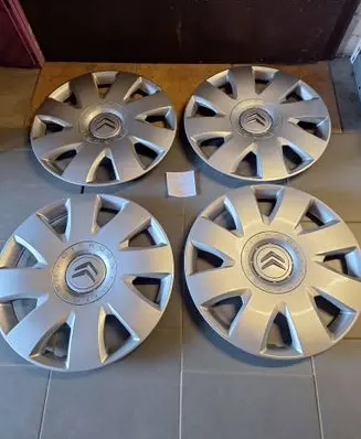 Citroen C4 Grand Picasso R16 wheel hub/cap/trim 9659788880