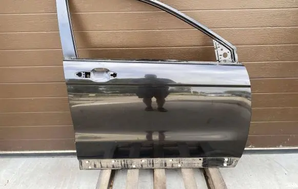 Honda CR-V Front door