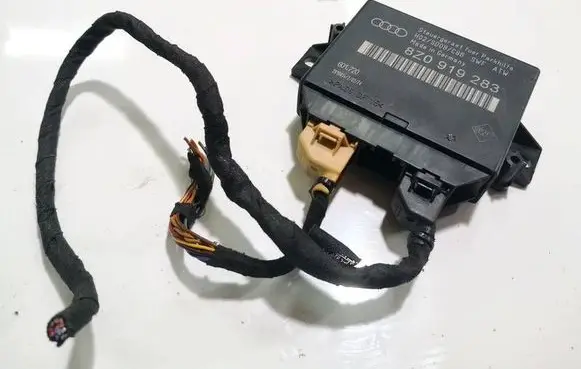 Audi A6 S6 C5 4B Parking PDC control unit/module 8z0919283