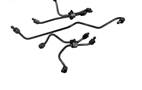 Toyota Avensis T270 Fuel injector supply line/pipe 237010R030 237020R030 237030R030