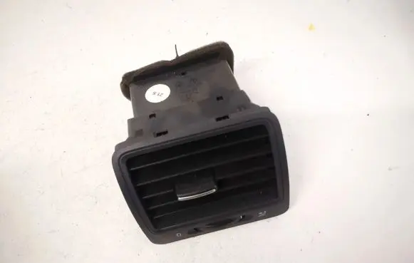 Volkswagen Golf V Dash center air vent grill 1k0819703 1k0819709