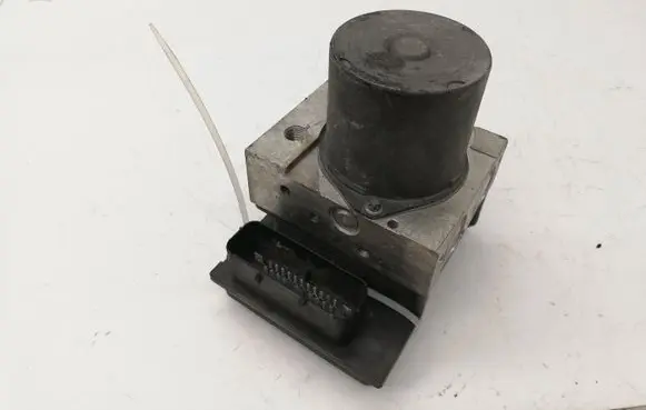 BMW 5 E60 E61 ABS Pump