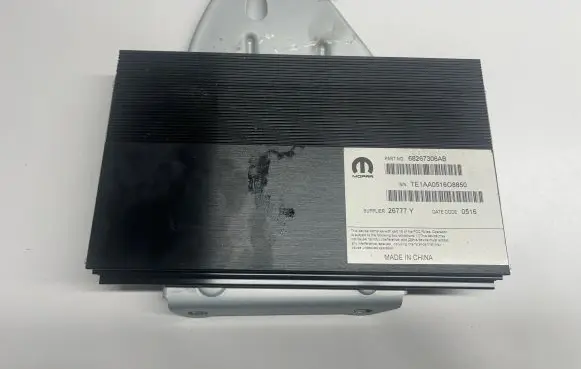 Dodge Durango III Sound amplifier 68267306AB