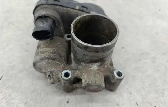 Audi A2 Throttle body valve 036133062B