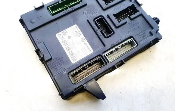 Renault Kadjar Comfort/convenience module 284b13432r s180192210g