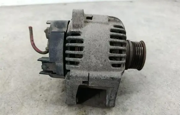 Renault Megane II Generator/alternator 8200323126
