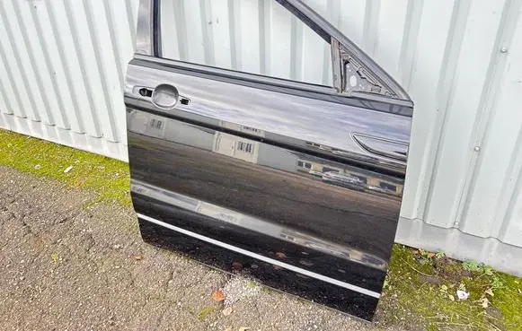 Land Rover Evoque I Front door